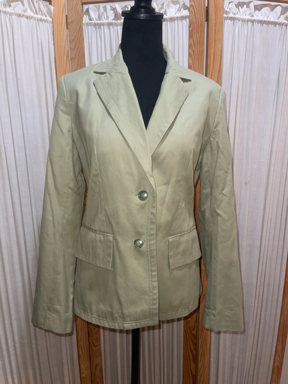 Casual Corner Light Green Tailored Blazer